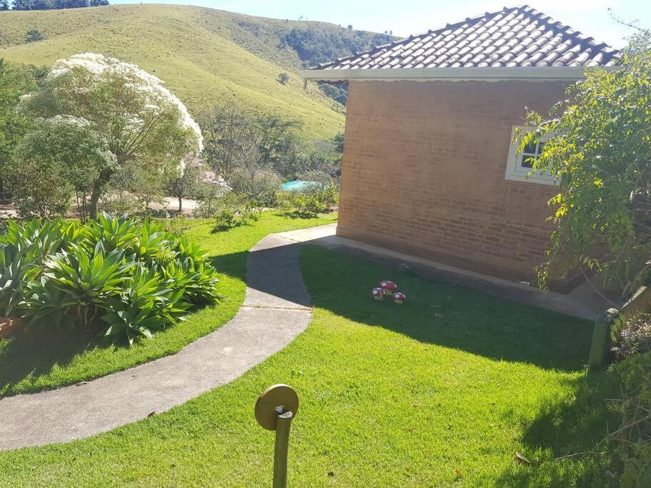 Recanto Dos Beija Flores, Chale Lantana C Monte Alegre do Sul Dış mekan fotoğraf