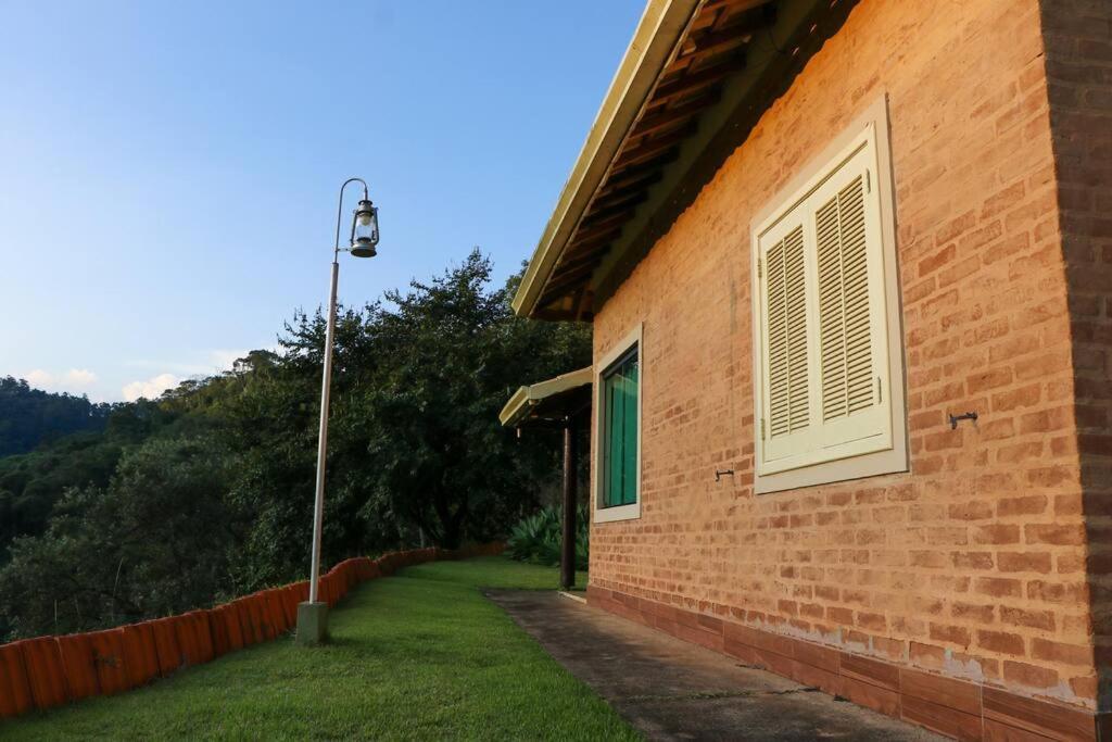Recanto Dos Beija Flores, Chale Lantana C Monte Alegre do Sul Dış mekan fotoğraf