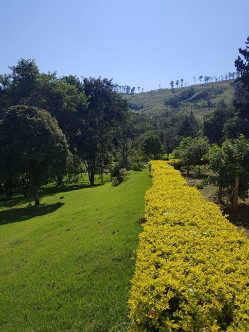 Recanto Dos Beija Flores, Chale Lantana C Monte Alegre do Sul Dış mekan fotoğraf
